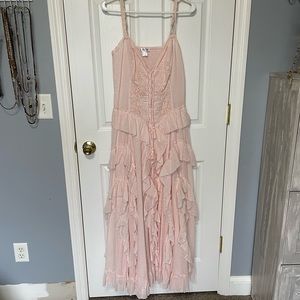 Venus, size 6, light pink, never worn